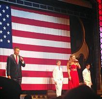 Entertainers on the Branson Belle Dinner Cruise.